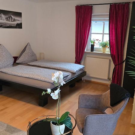 Ferienhaus Weilheim Mit Garten Spiel Und Spass Вайлхайм ин Обербайерн Екстериор снимка